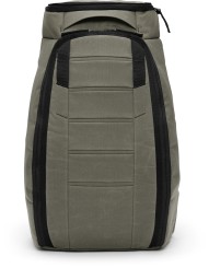 HUGGER 25L Backpack forest green