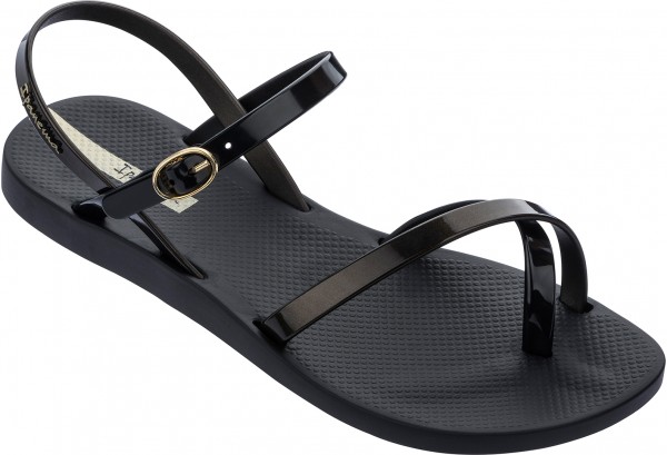 black sandals 2022