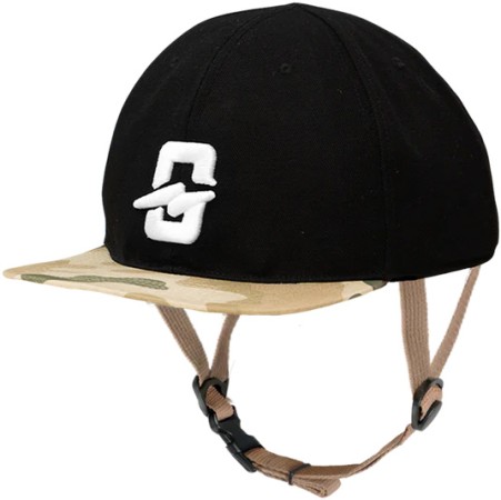 CAP Helm 2025 black/desert camo 