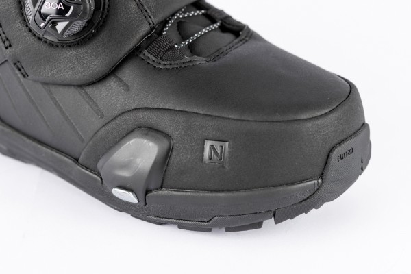 PROFILE STEP ON TLS Boot 2026 black 