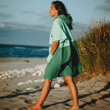 TRAVEL BREESE Poncho 2026 