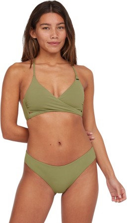 ESSENTIALS BAAY MAOI Bikini 2025 avery fern 