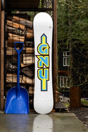 ANTIGRAVITY Snowboard 2025 