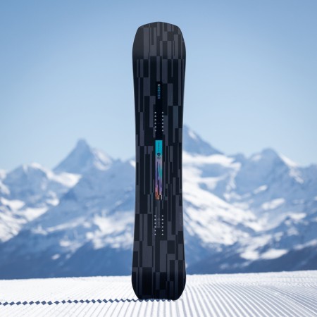 ESCAPE PLUS Snowboard 2026 