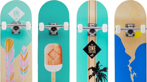 FEATHERS + ICECREAM + PALMS + SURFER THE ONE EDITION Skateboard 