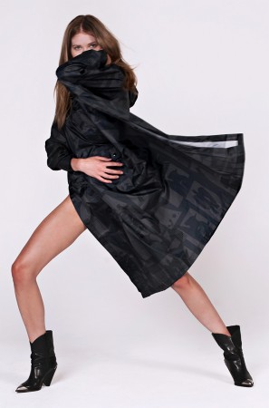 BACK TO BLACK ART CAMO Rainponcho 