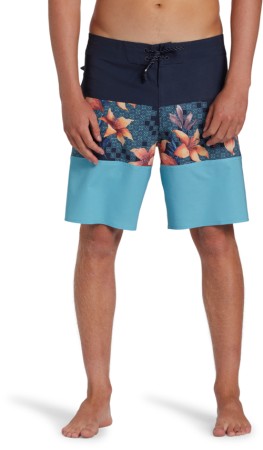 TRIBONG PRO 18 Boardshort 2024 coastal 