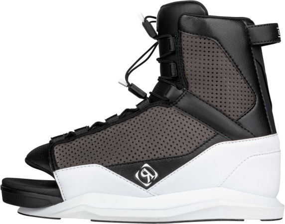 DISTRICT MODELLO 2026 inkl. DISTRICT Boots 