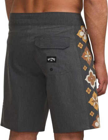 D BAH PRO 18.5 Boardshort 2025 raven 