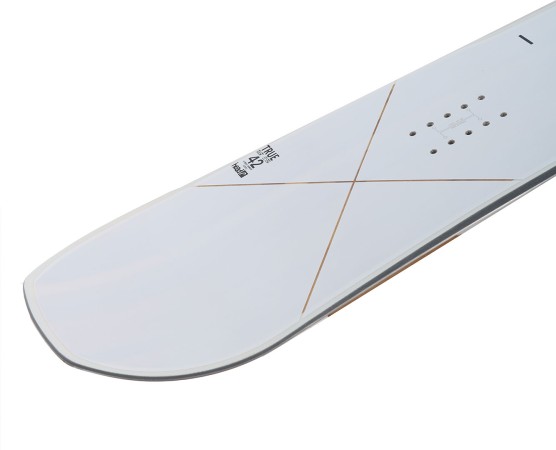 TRUE WHITE Snowboard 2023 