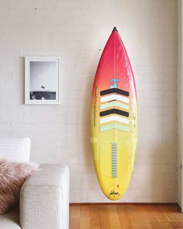 INVISIBLE SURFBOARD VERTICAL RACK 2026 
