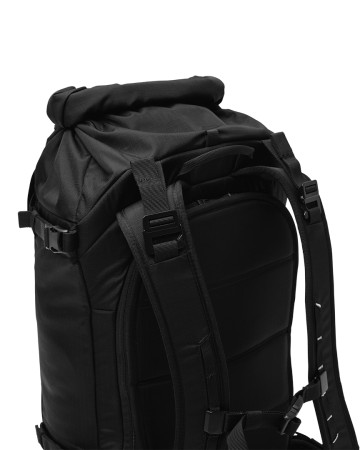 SNOW PRO 32L Backpack 2025 black out 