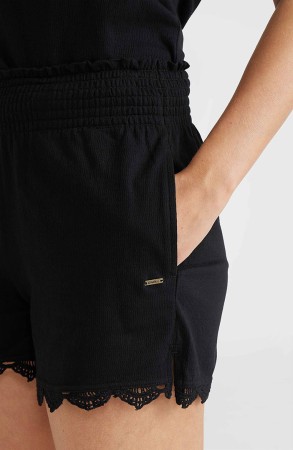 ESSENTIALS AVA SMOCKED Short 2024 black out 