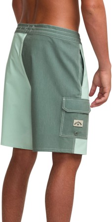 SUNSHINE LT 18.5 Boardshort 2025 green tea 