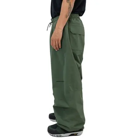 PARK Hose 2026 dark green 