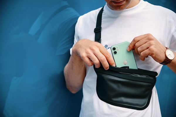 HERMETIC SLING Bag black 