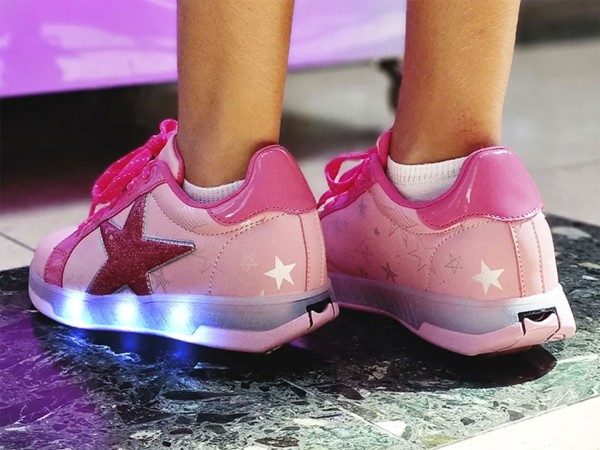 2195680 LED Schuh mit Rollen rosa/pink 