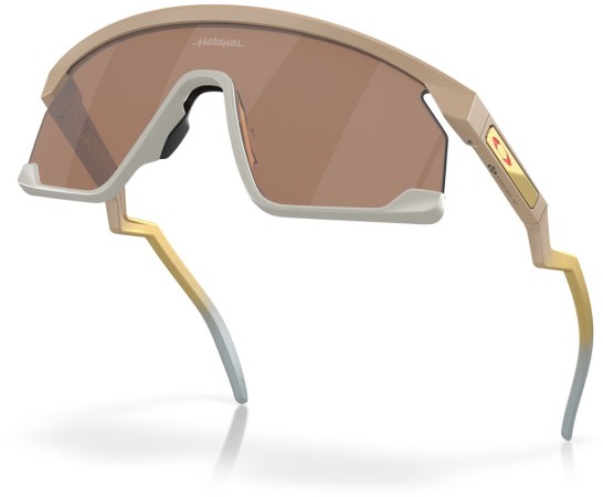 PATRICK MAHOMES II BXTR Sunglasses matte terrain tan/prizm tungsten 