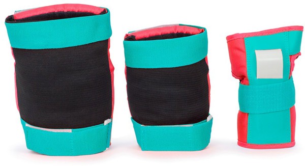 TRIPLE Schonerset 2026 red/mint M