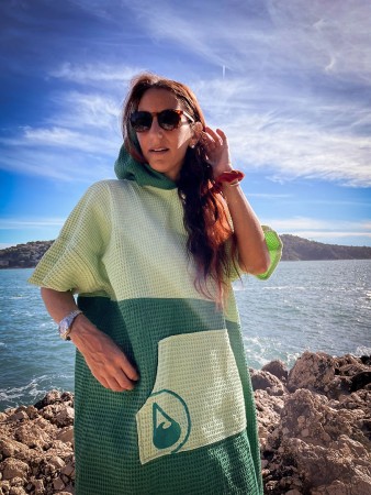 TRAVEL BREESE Poncho 2026 