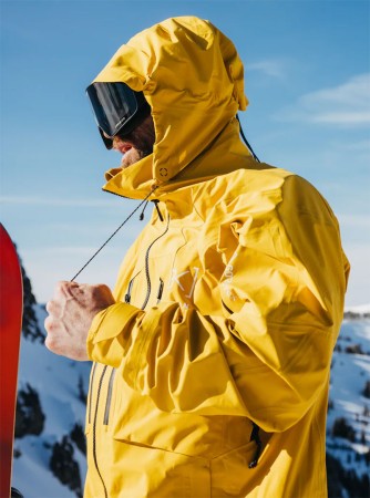 AK GORE TEX HOVER STRETCH Jacke 2025 goldenrod 