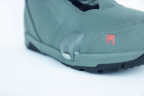 PROFILE TLS STEP ON Boot 2024 charcoal 