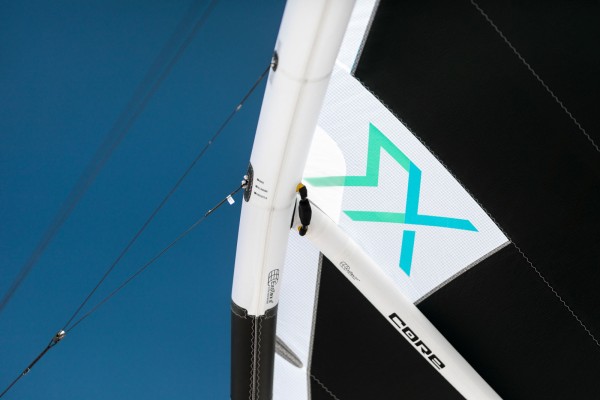 XR8 Kite bright white 