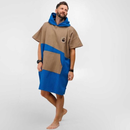 TRAVEL LIGHD Poncho 2025 