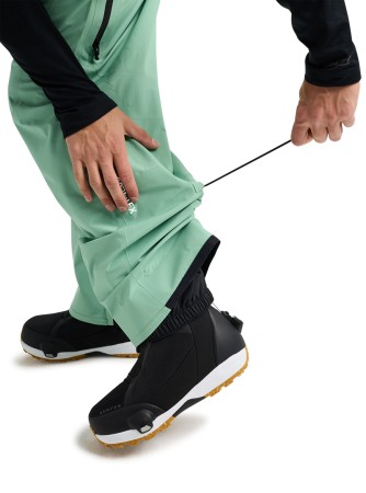 AK GORE TEX FREEBIRD BIB Pant 2026 soft sage 