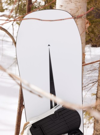 CUSTOM FLYING V WIDE Snowboard 2024 