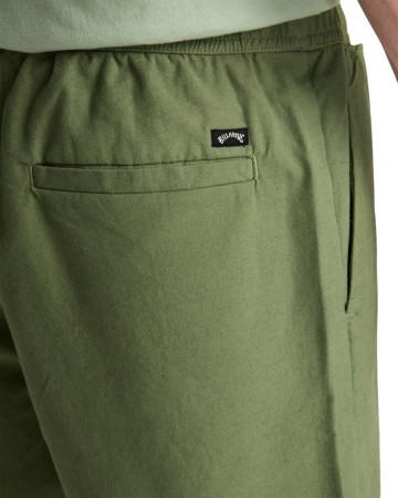 LARRY LINEN Walkshort 2026 moss green M