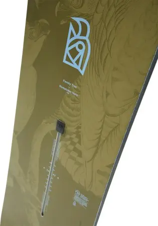 FT HOMETOWN HERO WIDE Snowboard 2026 family tree 