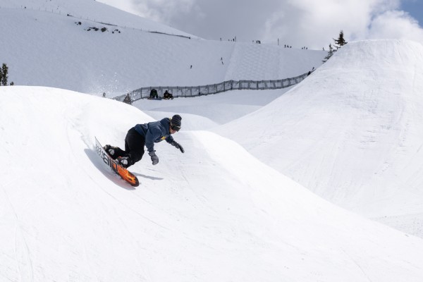 DYNAMO WIDE Snowboard 2025 