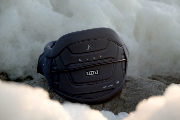 MUSE Trapez 2025 black 