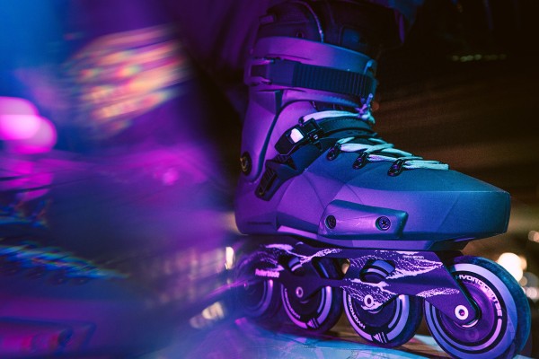 TWISTER SE Inline Skate 2022 iridescent grey 47-47,5