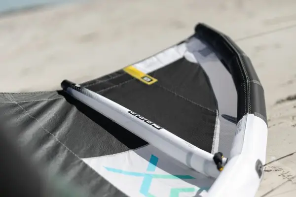 XR8 Kite bright white 