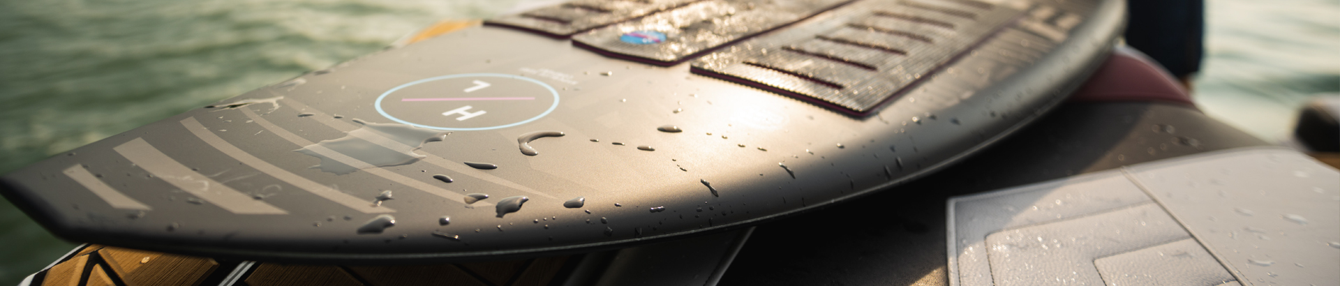 Wakeskates/-surfer