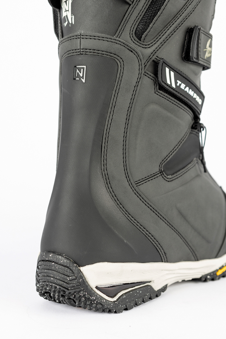 Product image 11 of the product “TEAM PRO MARCUS KLEVELAND TLS Boot 2026 black 46”