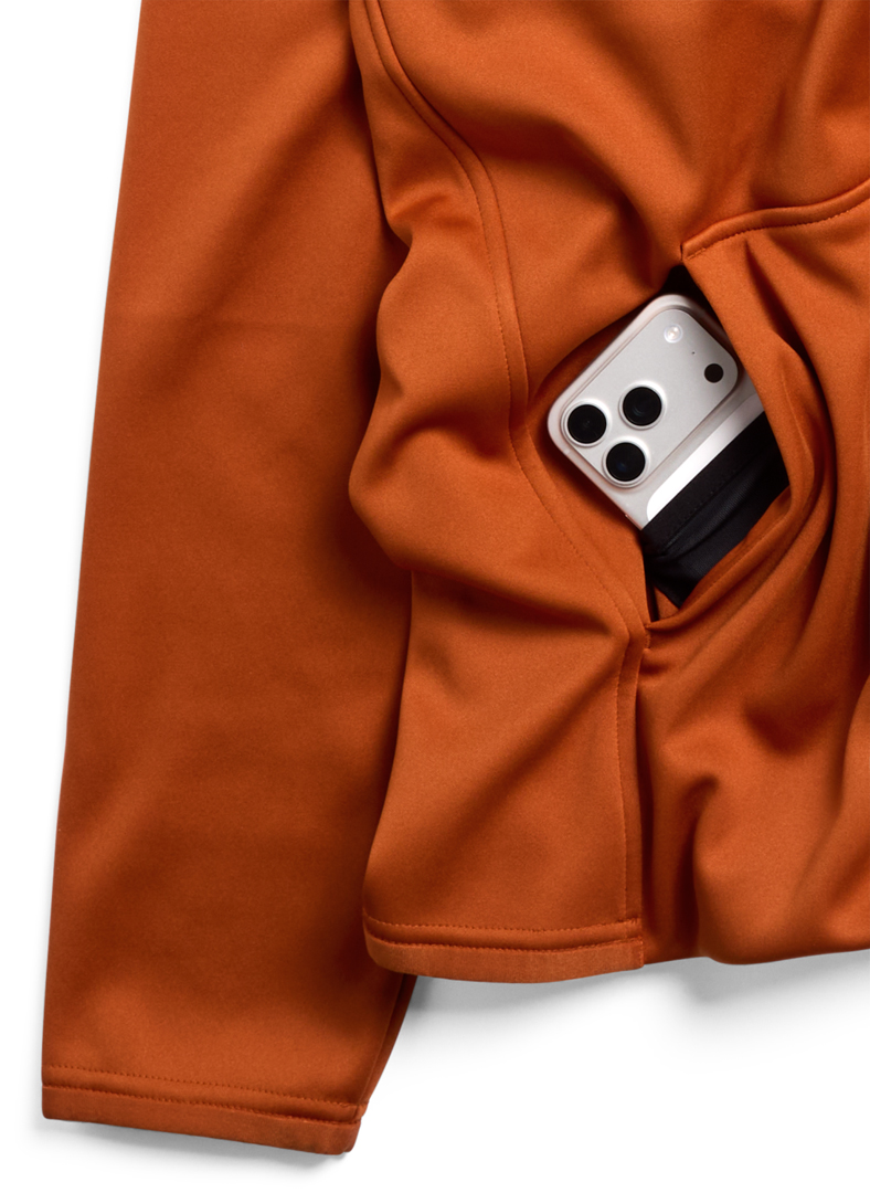 Product image 2 of the product “CROWN WEATHERPROOF Hoodie 2027 spiced chai M”
