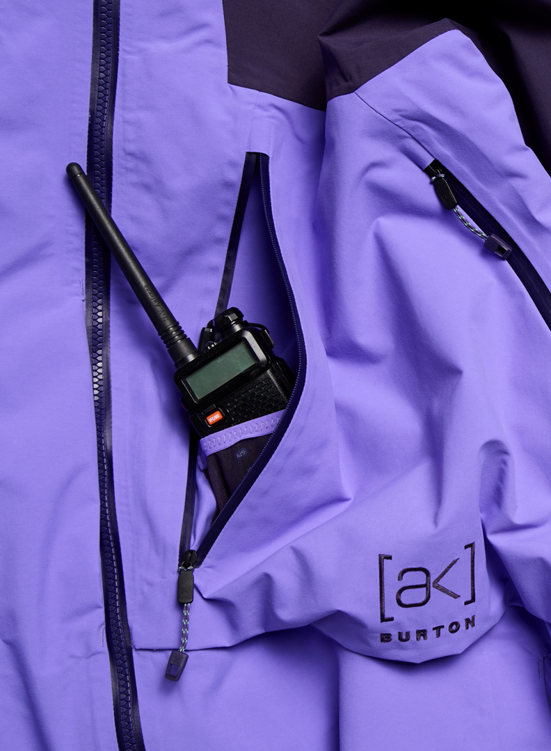 Artikelbild 2 des Artikels “AK CYCLIC GORE TEX 2L Jacke 2027 nightshade purple/purple voltage M“