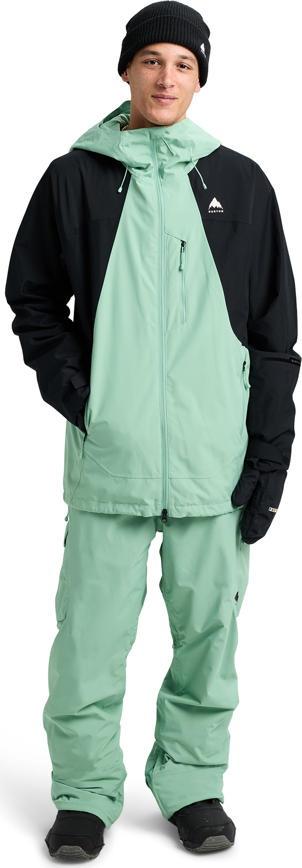 Product image 2 of the product “RESERVE 2L Jacket 2026 soft sage/true black L”