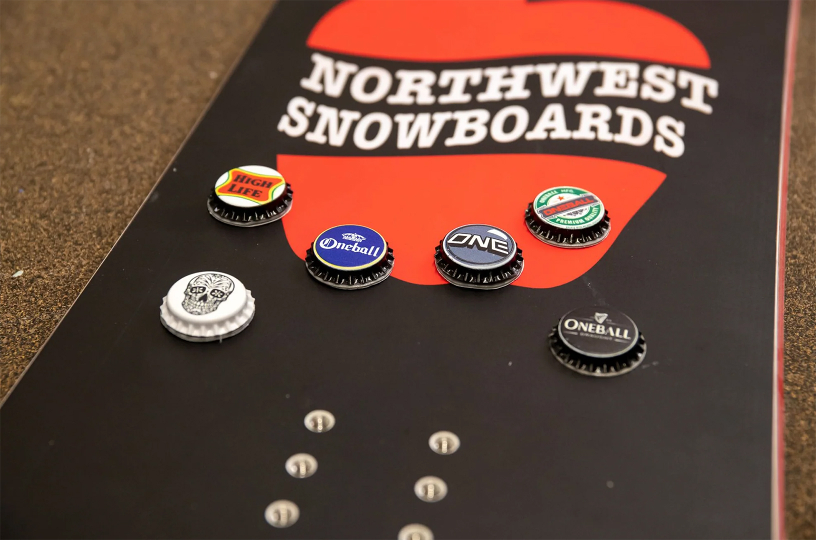 Artikelbild 2 des Artikels “METAL BOTTLE CAPS Stomppad 2027 “