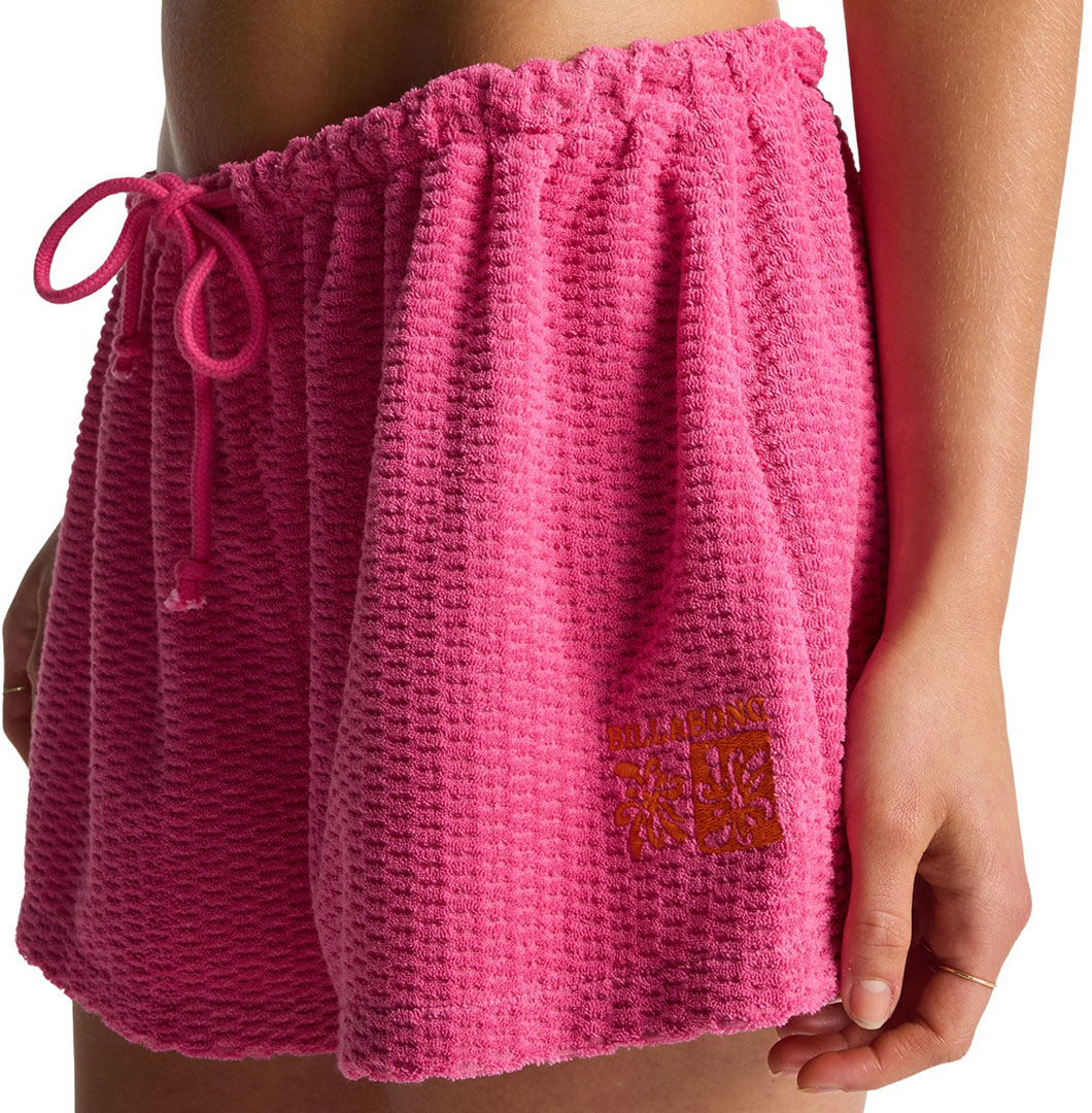 Artikelbild 2 des Artikels “COZY BEACH Short 2026 guava M“