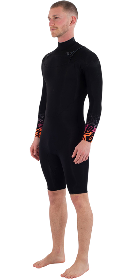 Product image 2 of the product “AIR 2/2 LS CHEST ZIP Shorty 2026 black bubble L”