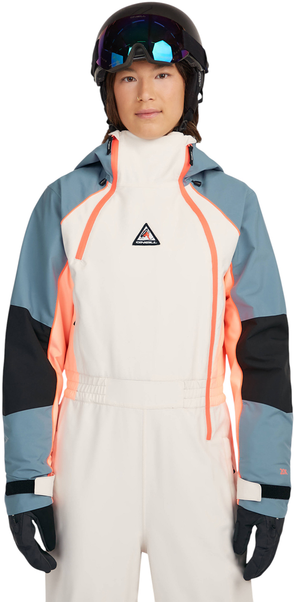 Product image 3 of the product “FWC PLAY WOMEN Overall 2027 murky water colour block L”