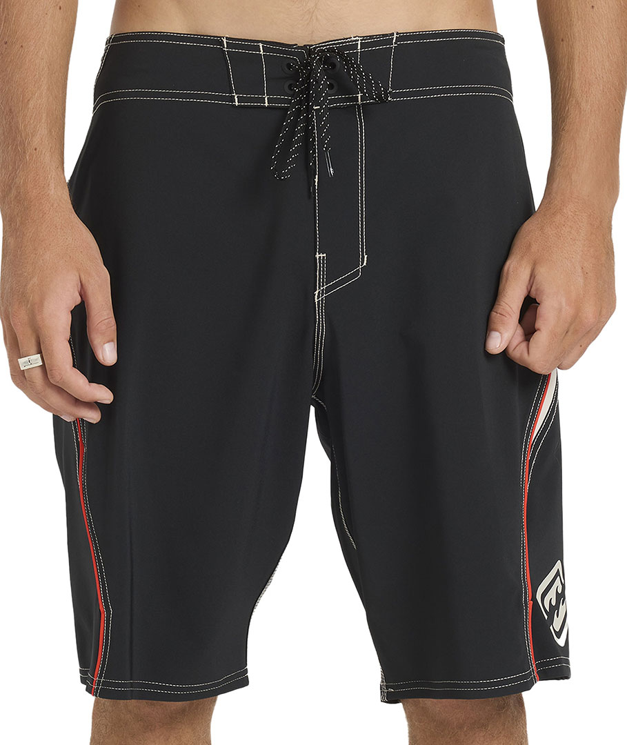 Product image 3 of the product “STRADDIE PRO 20 Boardshort 2026 black 34”