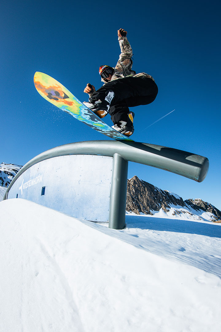 Product image 3 of the product “ATMOSPHERE Snowboard 2027 158”