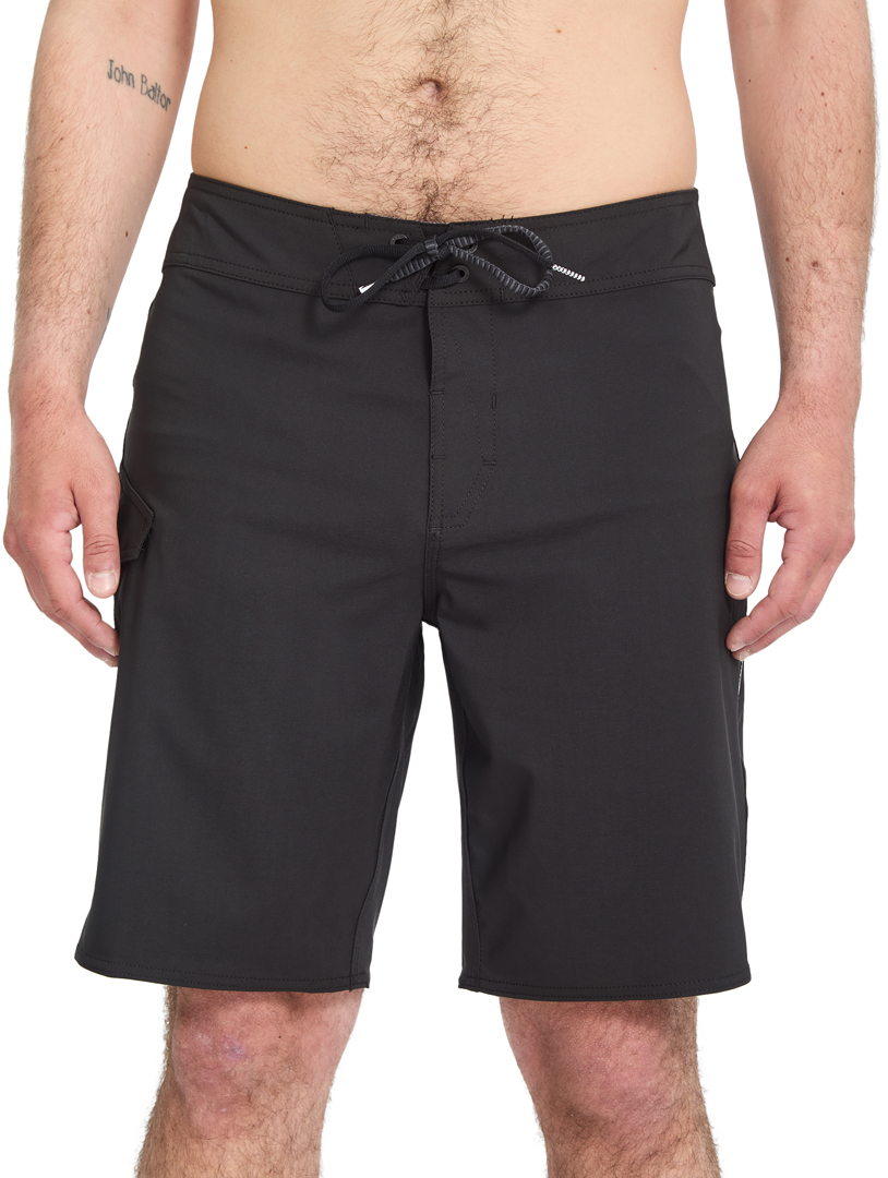 Artikelbild 3 des Artikels “LIDO SOLID MOD 20 Boardshort 2026 black 32“