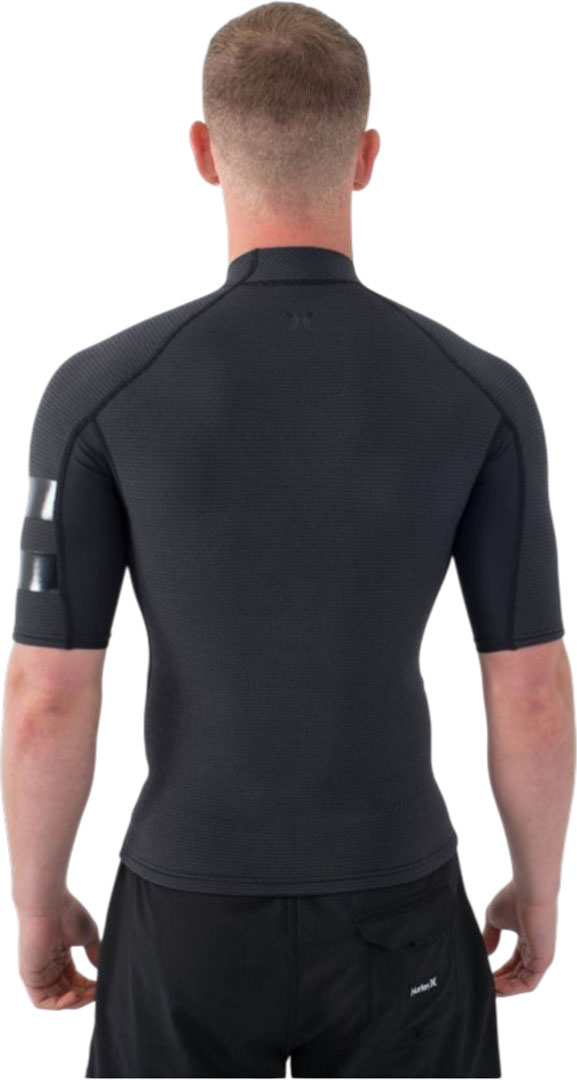 Product image 3 of the product “PLUS 1MM SS Neoprene Top 2026 black/graphite M”