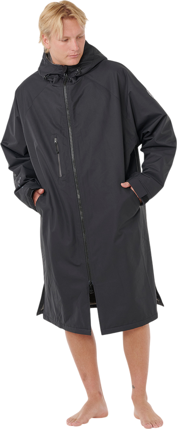 Artikelbild 4 des Artikels “SURF SERIES WINTER Poncho 2027 black/white “